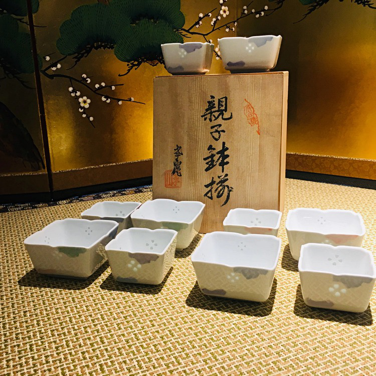 代购清水烧 七宝烧 有田烧 日本瓷器日本进口古玩 有田烧 站内快讯 凯业美术 日本刀 日本武士刀 进口日本刀 日本古董刀 居合刀 正宗日本刀 高端刀剑
